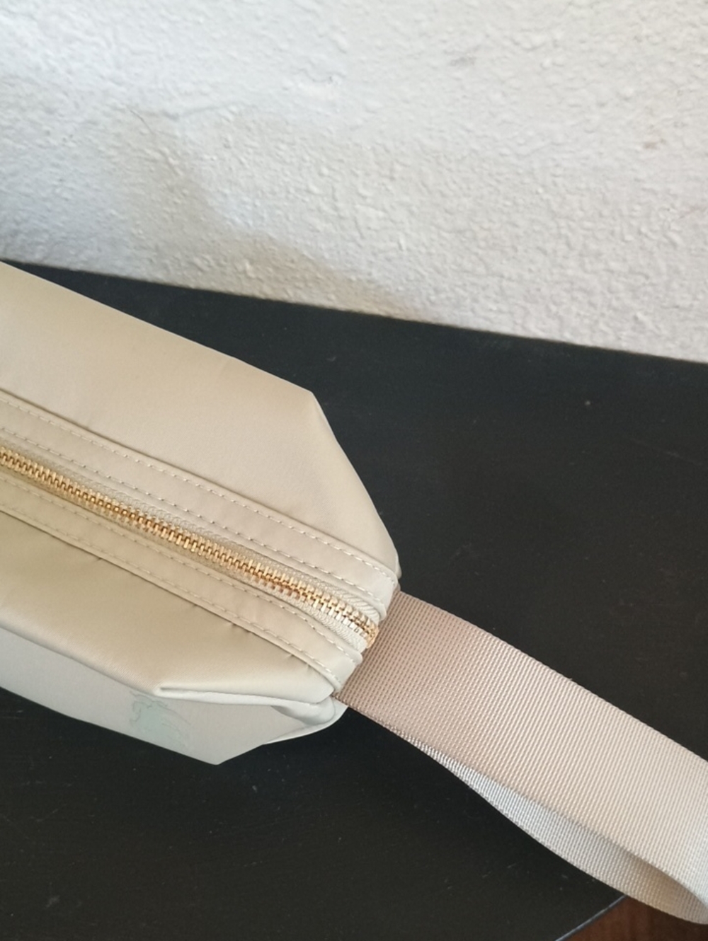 Burberry Toiletry Bag - Picture 4 of 8